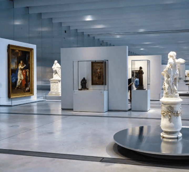 Louvre-Lens, exposition