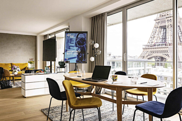 Pullman Paris