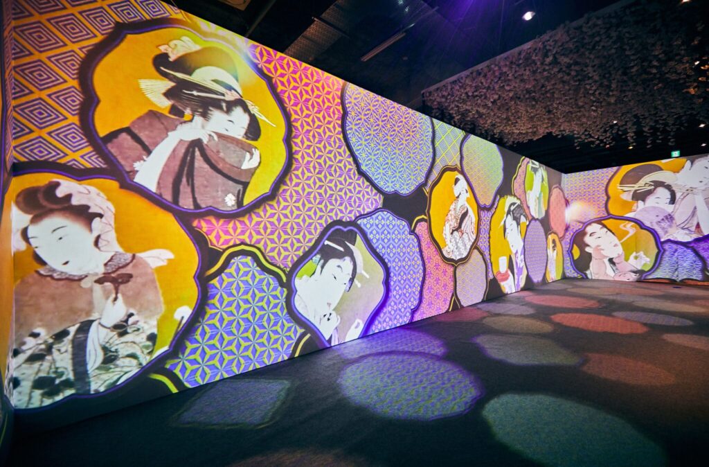Projection immersive du mont Fuji dans l’exposition Passion Japon à Paris.