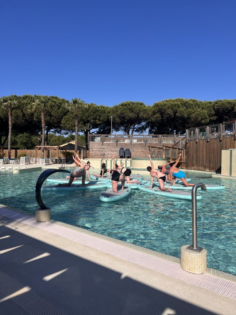 Cours de paddle yoga piscine camping Les Sablons