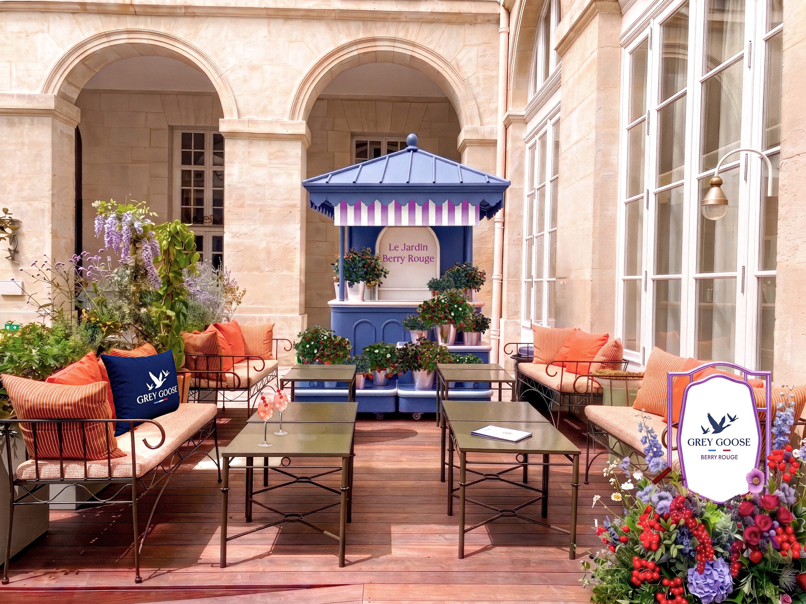Terrasse du Jardin Berry Rouge chez Mimosa, Hôtel de la Marine, rue Royale Paris 8e