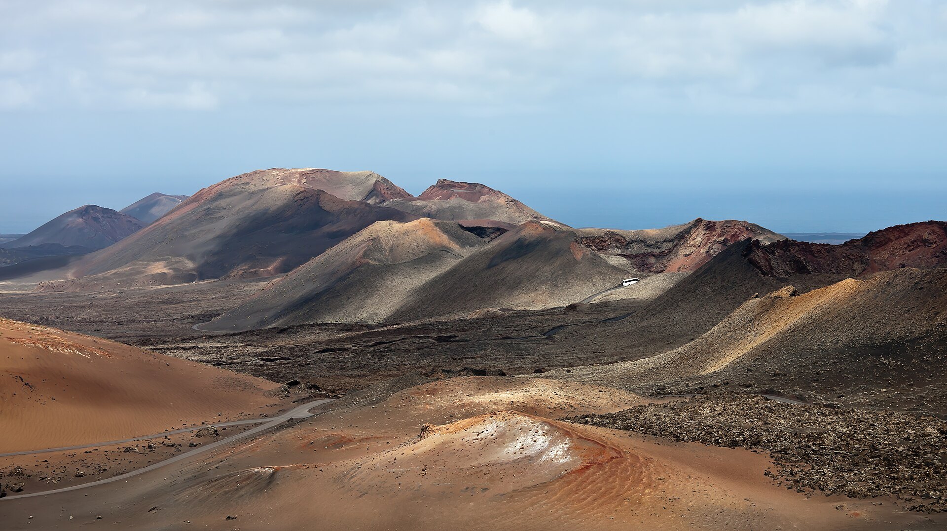 Cratères et coulées de lave du parc national de Timanfaya, à Lanzarote